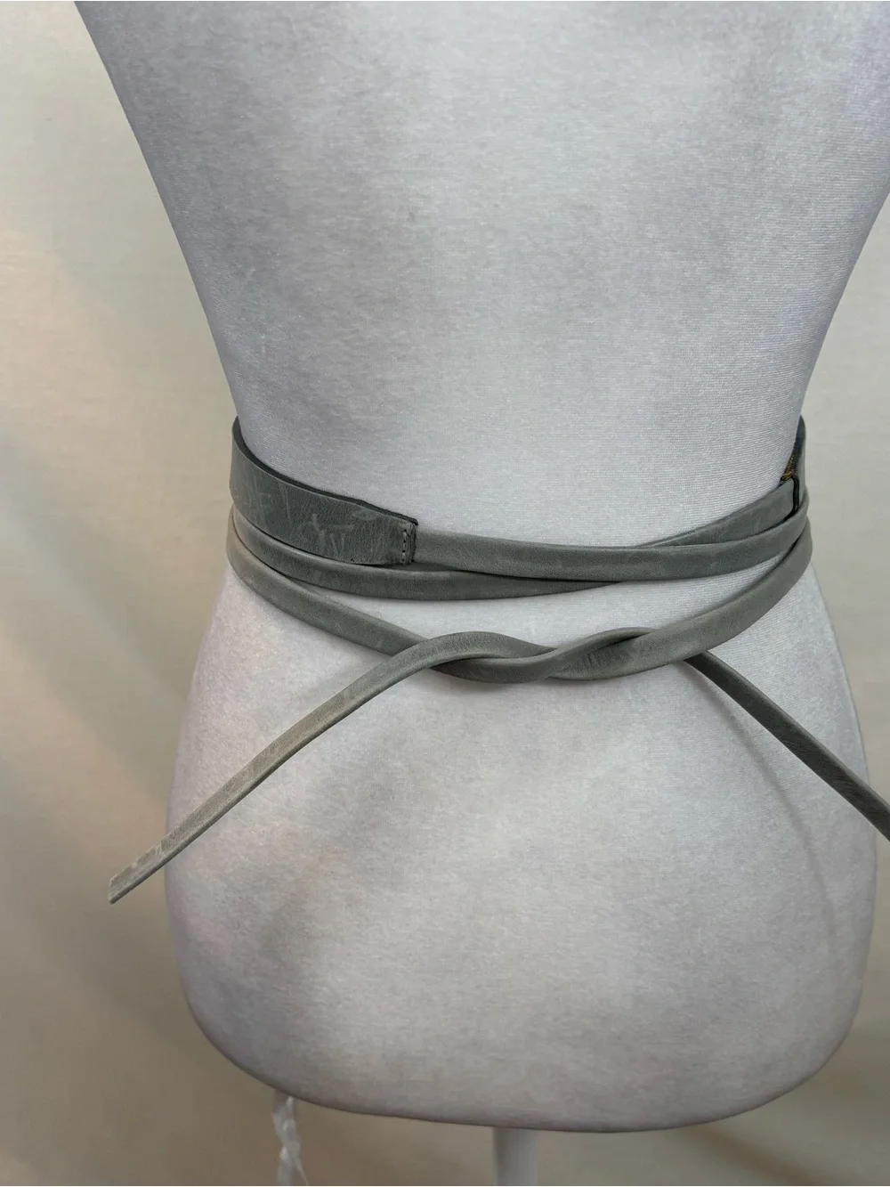 Ada Collection Grey Genuine Leather Wrap Belt One Size